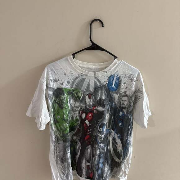 Marvel The Avengers White Graphic T-Shirt Hulk Iron Man Captain America Thor - Picture 1 of 5